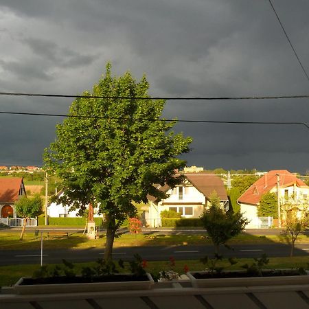 Betti Vendeghaz Lägenhet Alsópáhok Exteriör bild